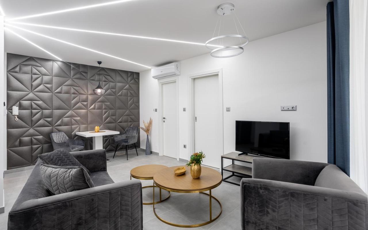 Avand Apartments Debrecen Esterno foto